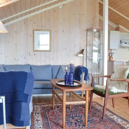 بيت للعطل Two-bedroom In